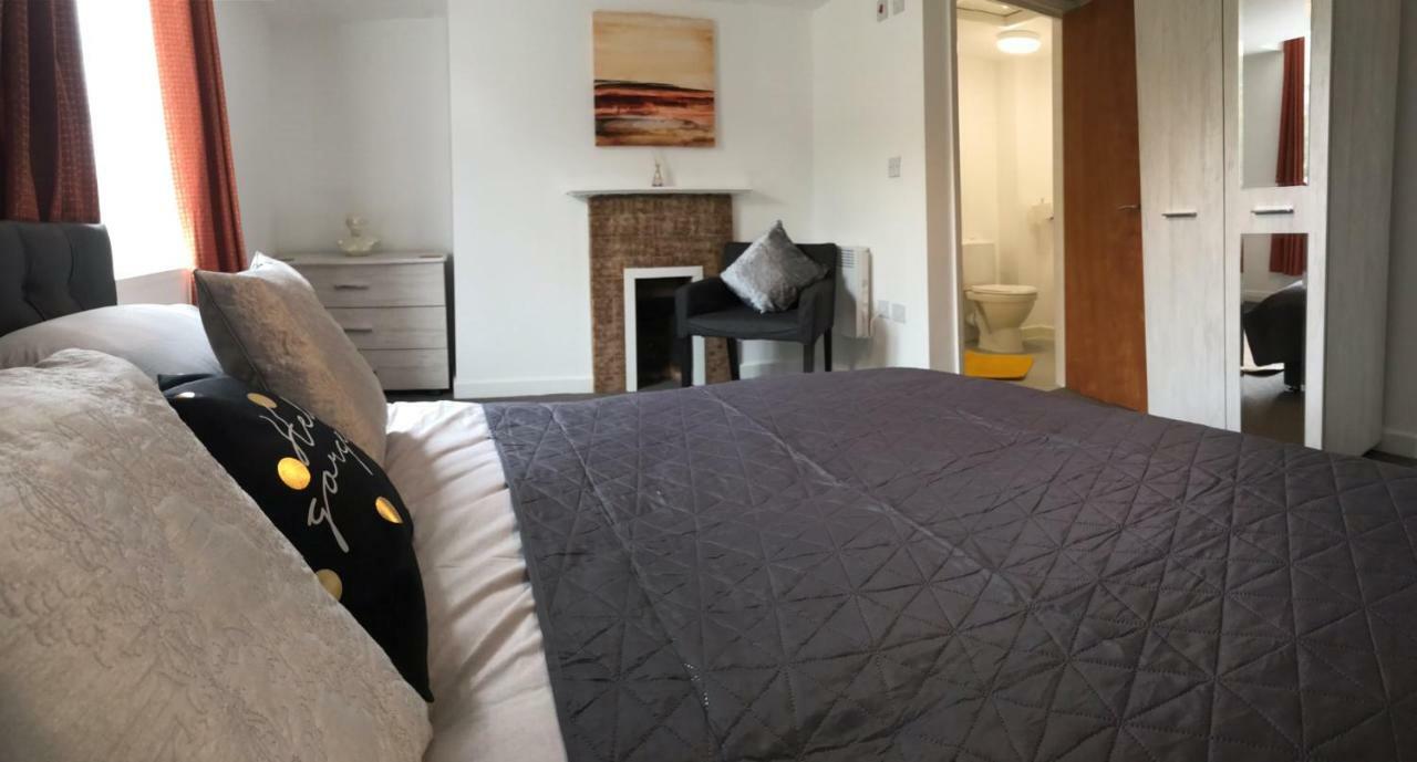 2 Bed Apartment With 2 Ensuites-Near Train Station /Mayflower /City เซาธ์แธมป์ตัน ภายนอก รูปภาพ
